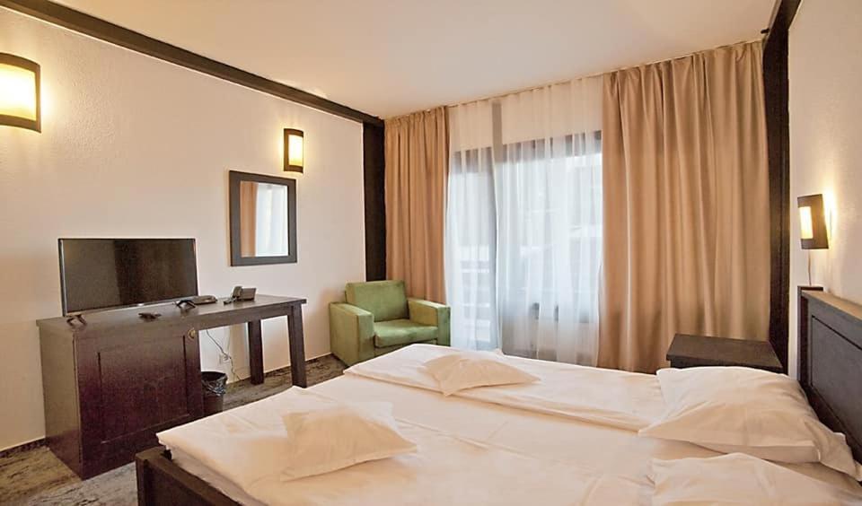Hotel Regina Sinaia Exteriér fotografie